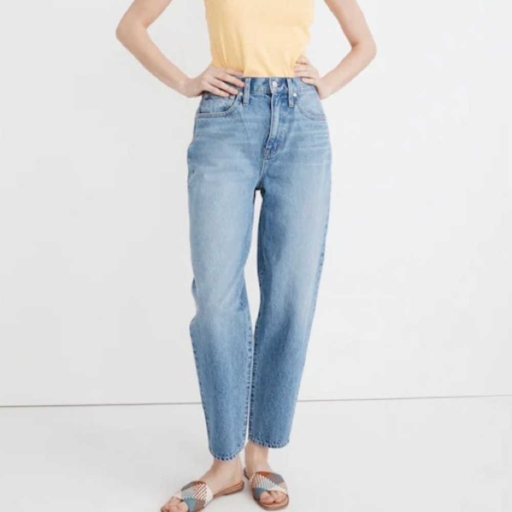 Madewell Baggy Tapered Jeans in Markwood Wash